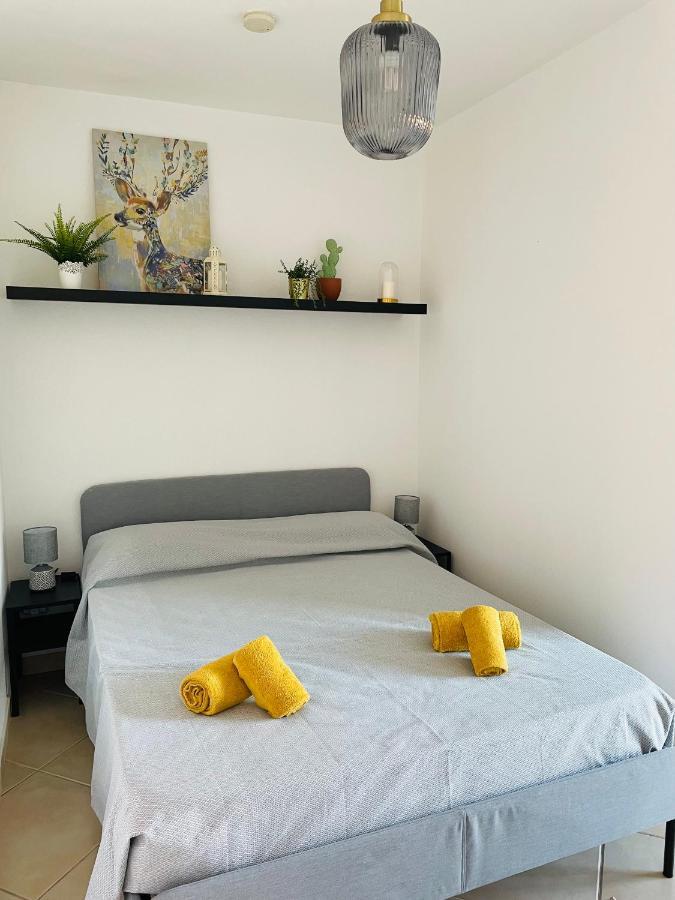Travellers Guesthouse Lagos Buitenkant foto