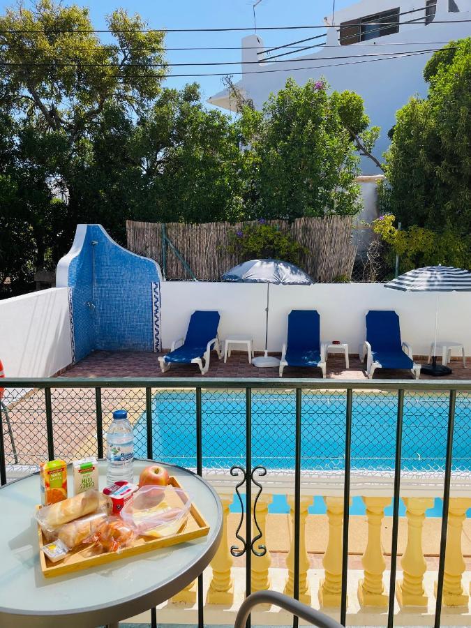 Travellers Guesthouse Lagos Buitenkant foto