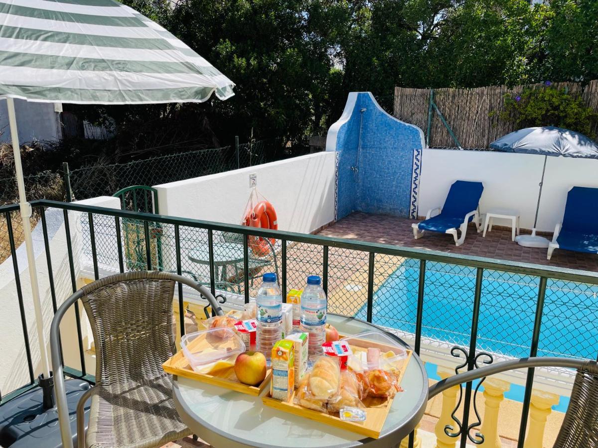 Travellers Guesthouse Lagos Buitenkant foto
