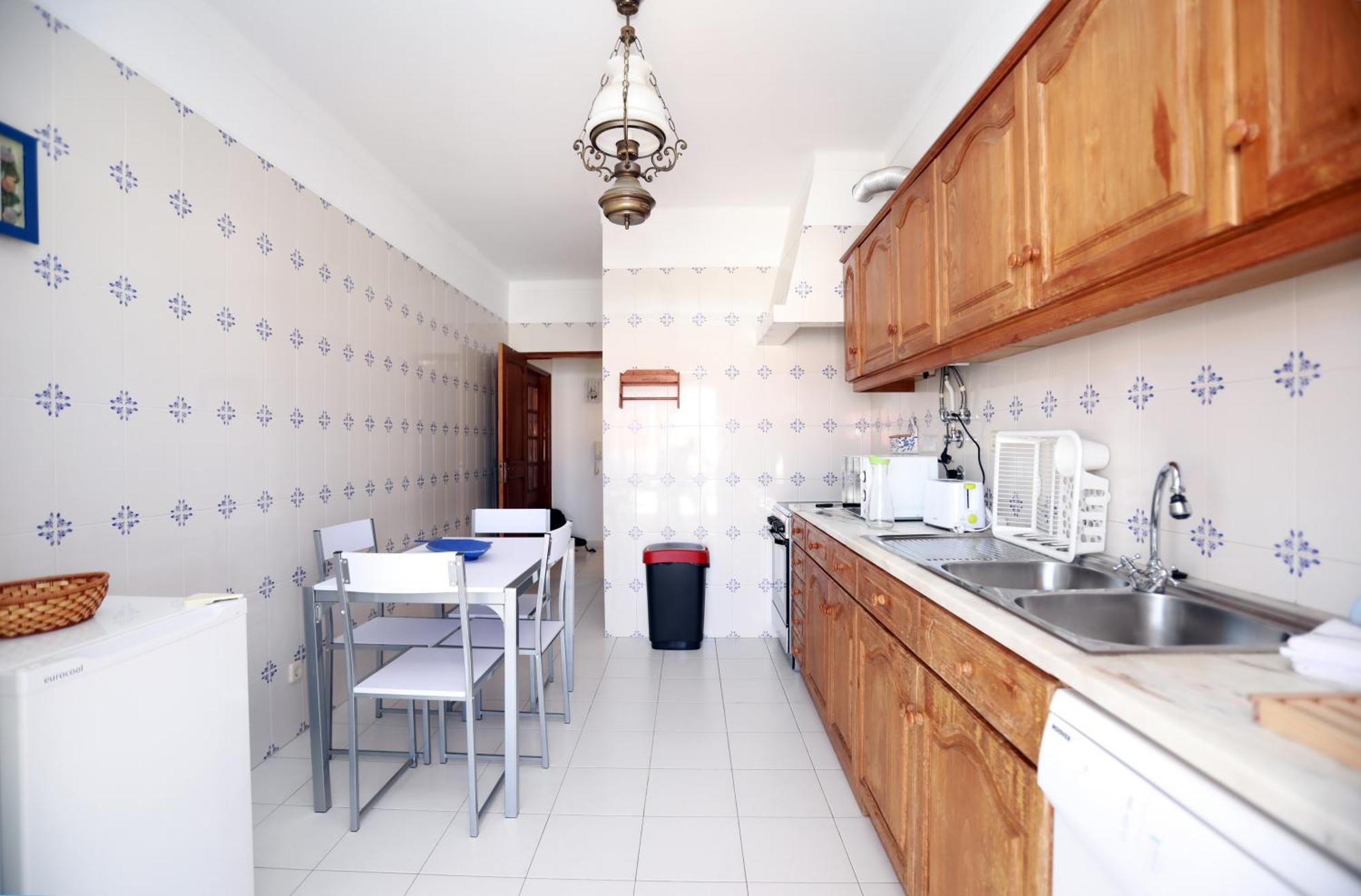 Travellers Guesthouse Lagos Buitenkant foto