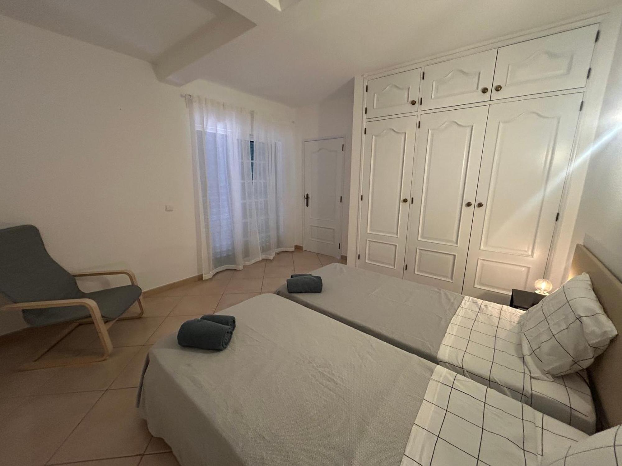 Travellers Guesthouse Lagos Buitenkant foto